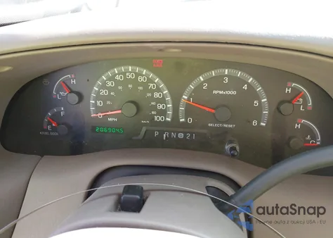 2000 Ford Expedition Xlt z USA, uszkodzony, nr VIN 1FMRU15L5YLC38727